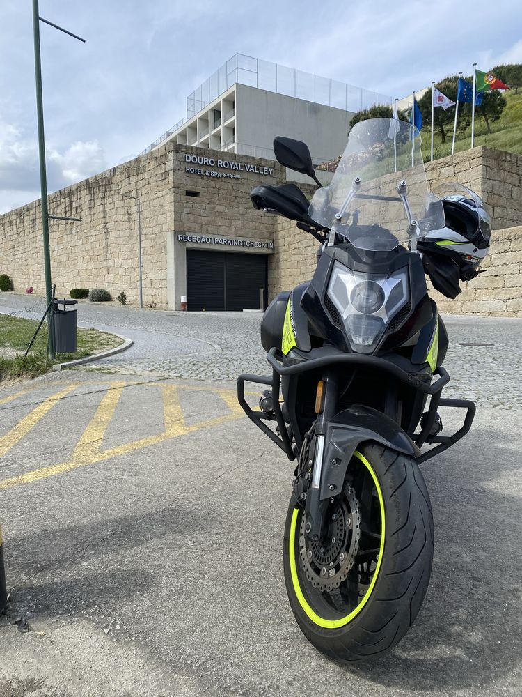 Cfmoto 650 mt 2021