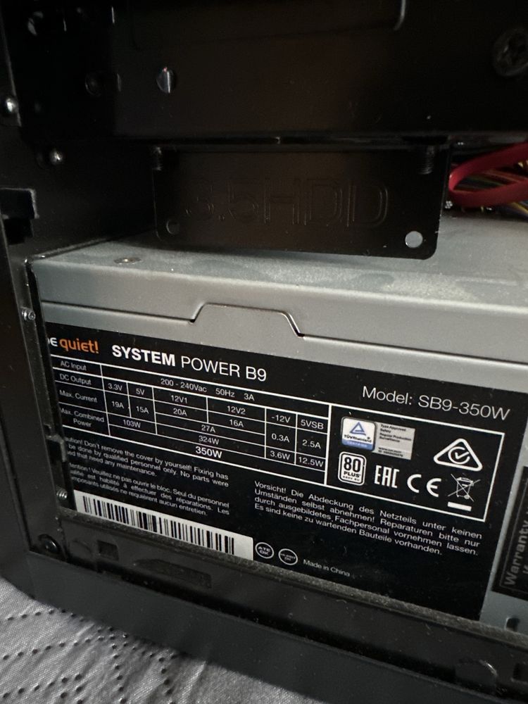 Serwer NAS Sharkoon + plyta główna ASUS P8H61-I DDR3 Mini ITX