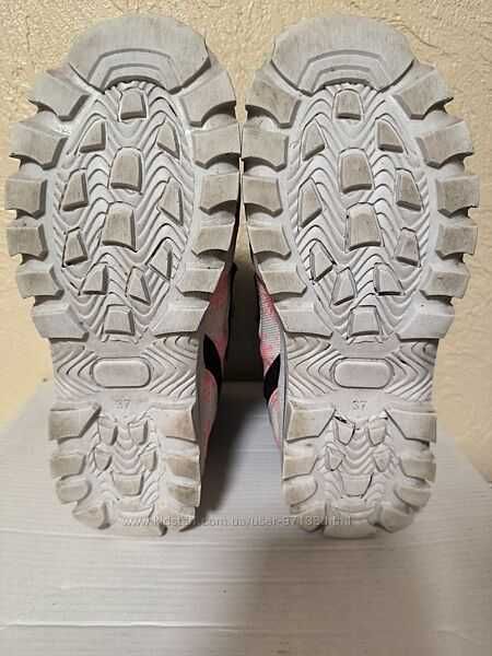 Зимние теплые мембранные ботинки Tofino 37 р.