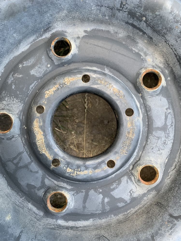Запасное колесо 215/65/15r