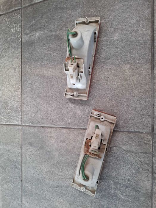 Piscas frente Renault 5
