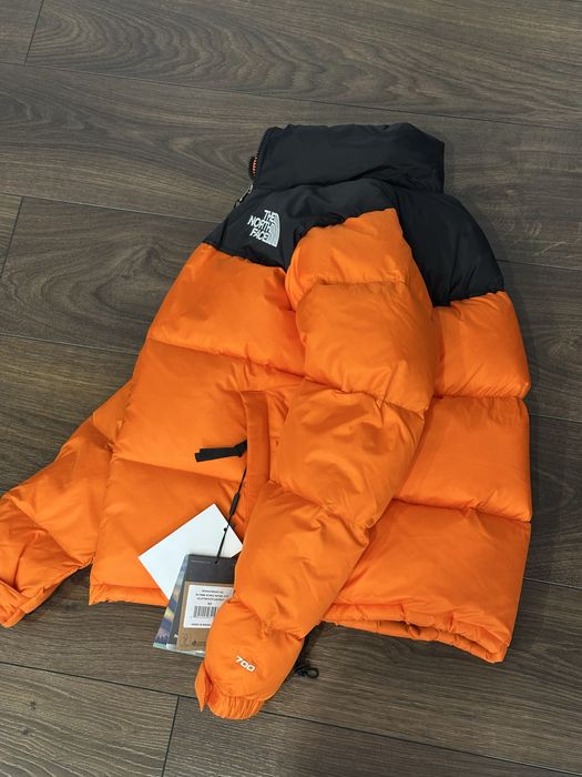 Пуховик куртка TNF 700 The North Face 1996 Nuptse orangeт норт фейс