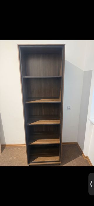 Sprzedam regał z 5 półkami