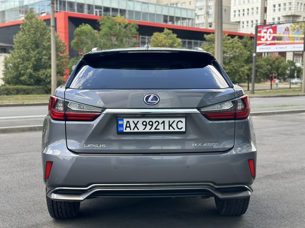 Продам свою машину Lexus RX 450H , 2017 год , полный привод