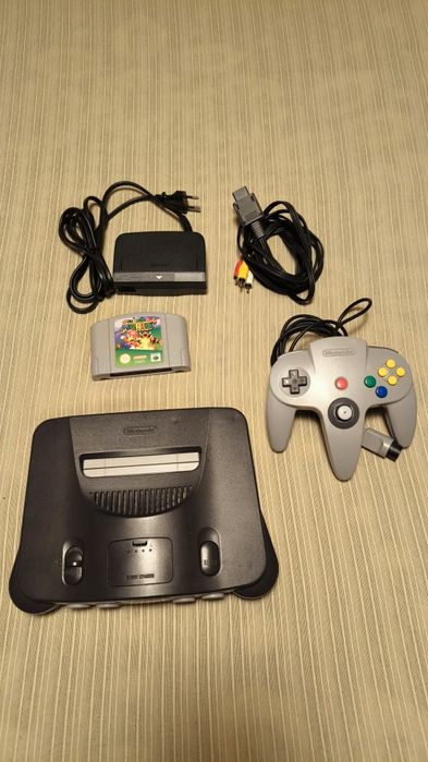 Nintendo 64 + Super Mario 64