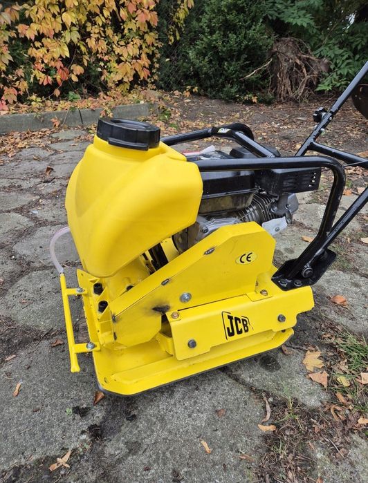 Wynajem Zagęszczarki JCB SNC 717