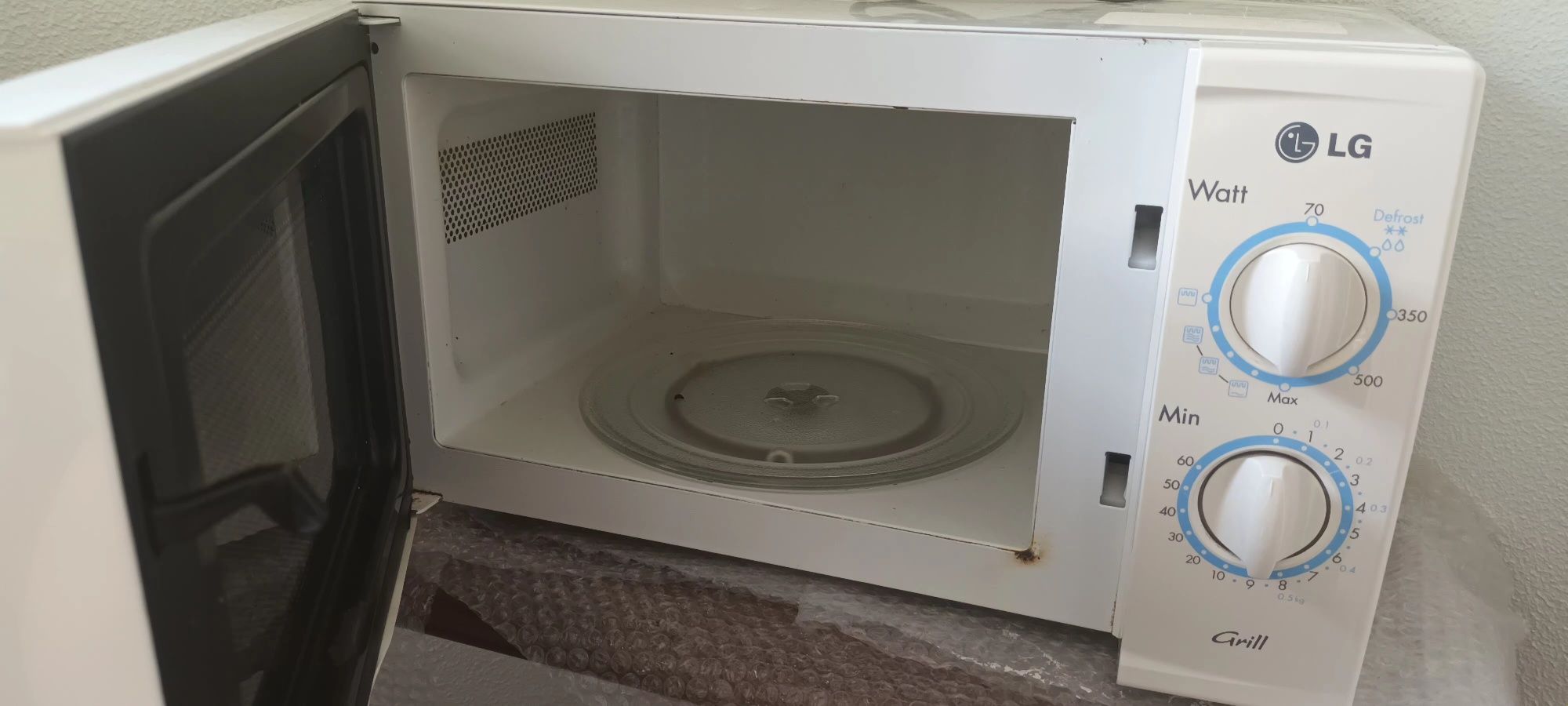 Microondas LG com avaria