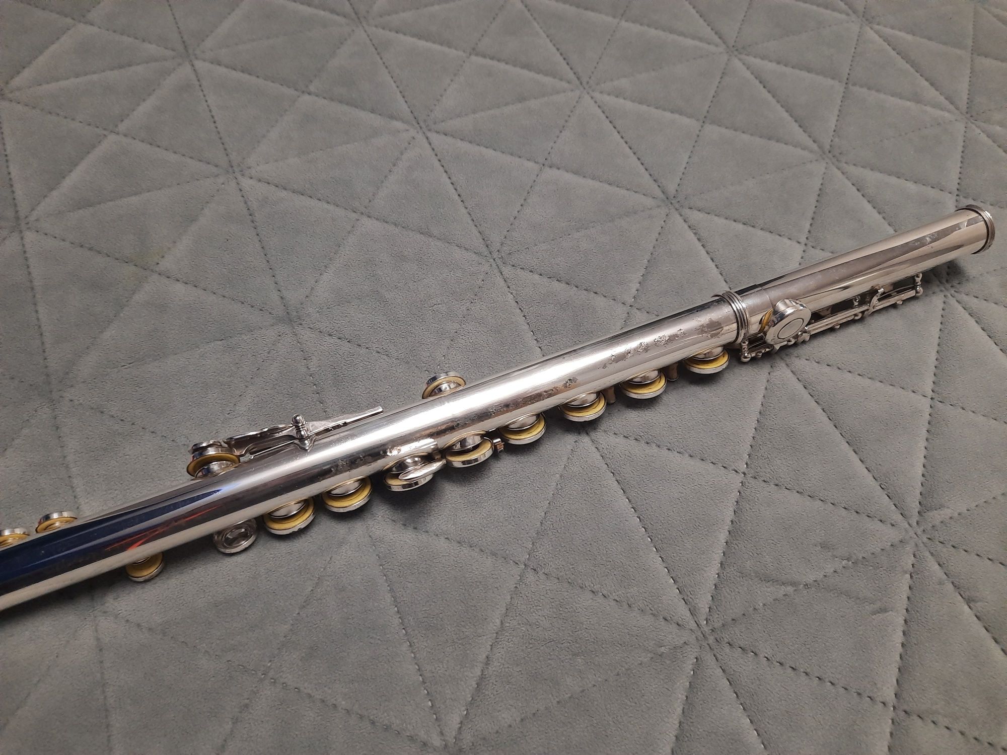 Flet poprzeczny Yamaha 211