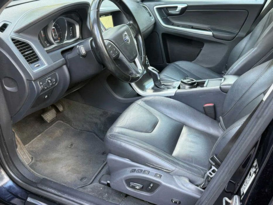 Volvo XC60 T6      2016