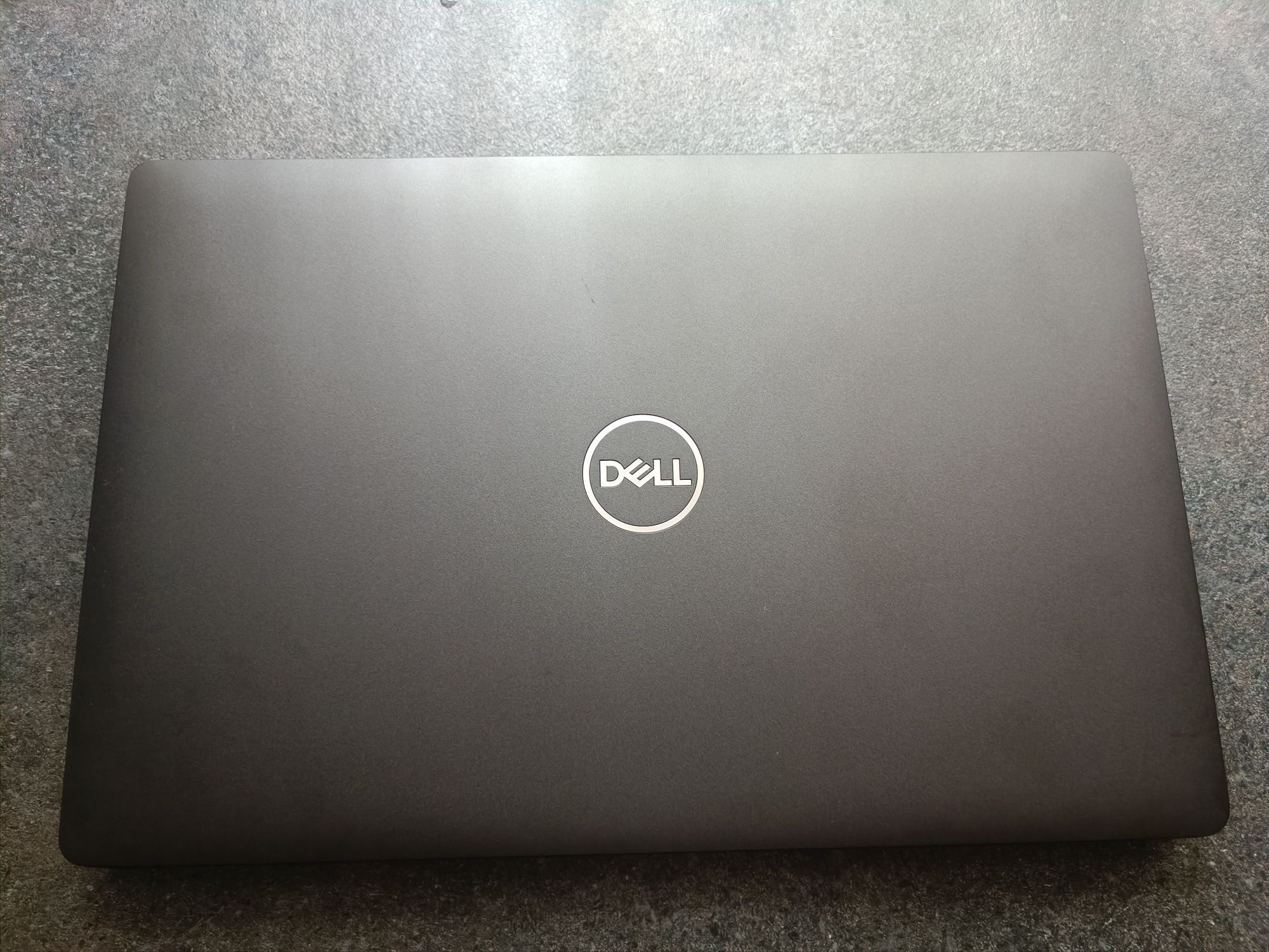 Ноутбук DELL Latitude 5500 ,i7-8665 CPU,RAM 8GB*476