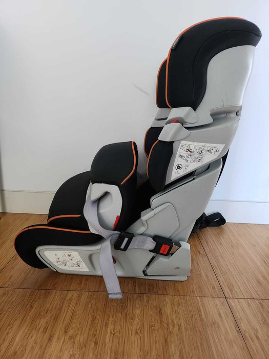 Vendo cadeira auto da marca Mini para todas as idades