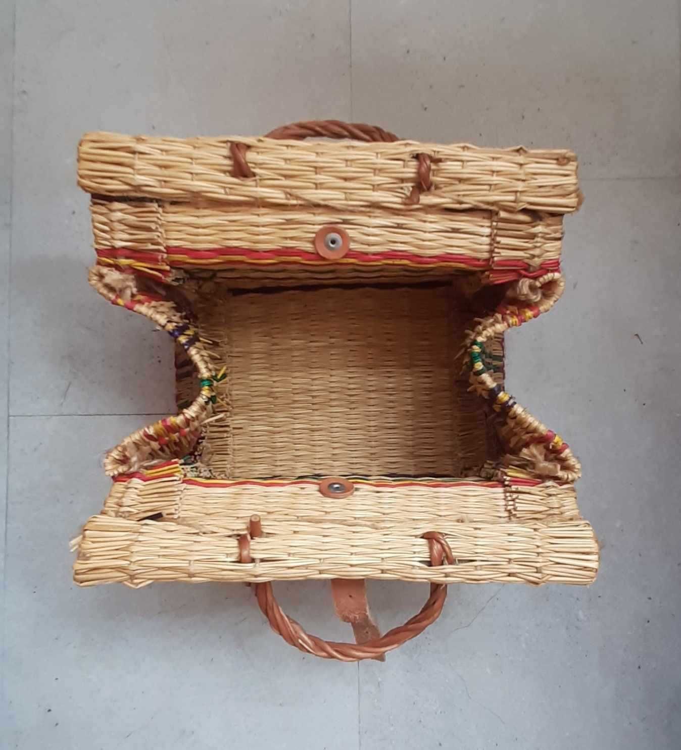 Cesta, mala artesanal portuguesa feita à mão em junco, Toino Abel