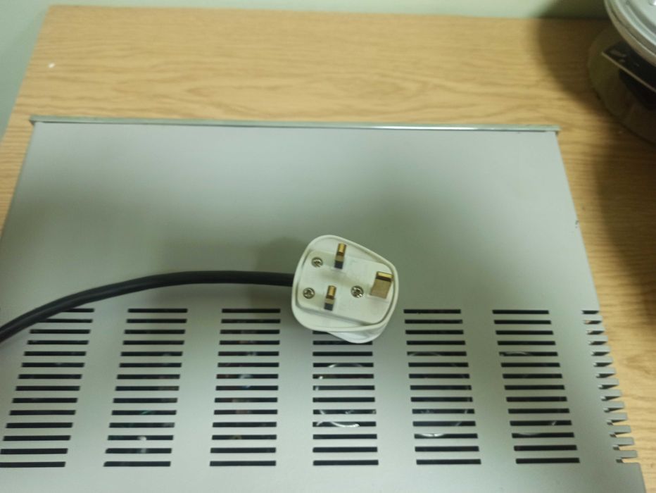 Leak 30. Підсилювач на германієвих транзисторах.