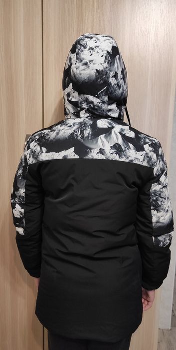 Куртка зимова на хлопця