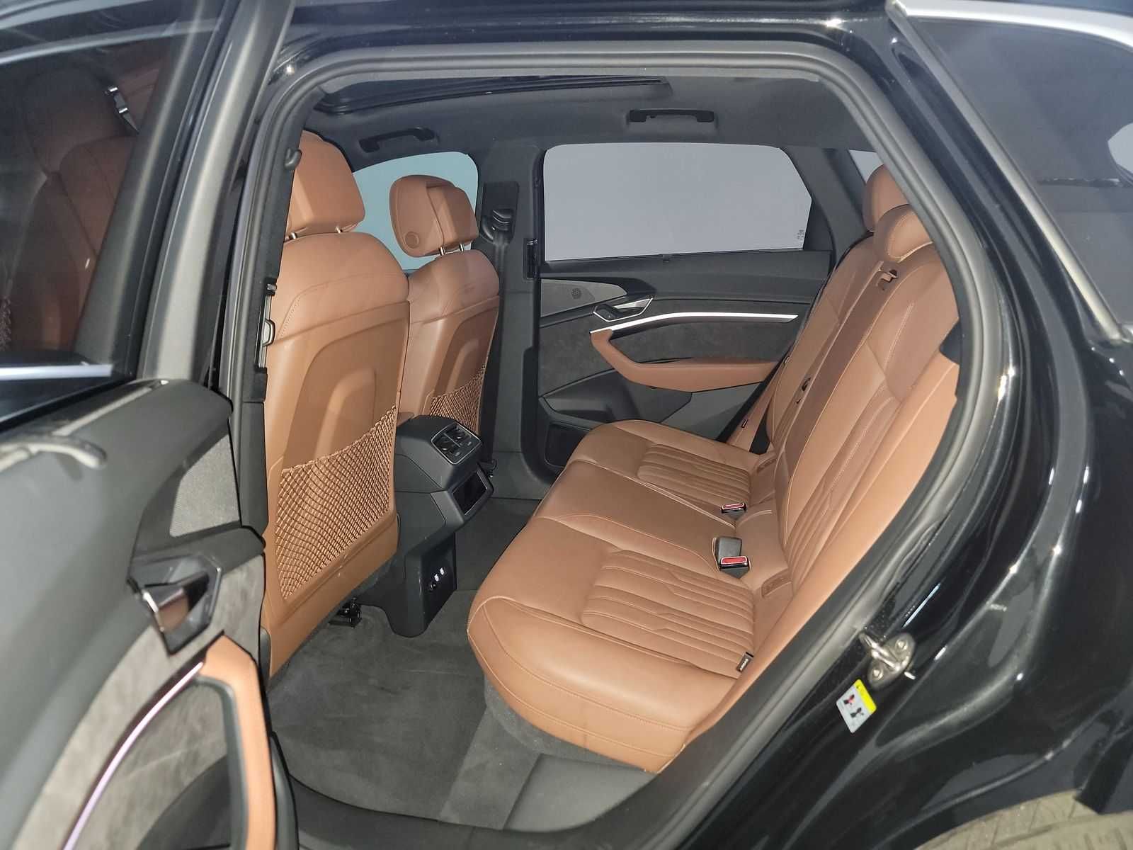 Audi e-tron Prestige 2019