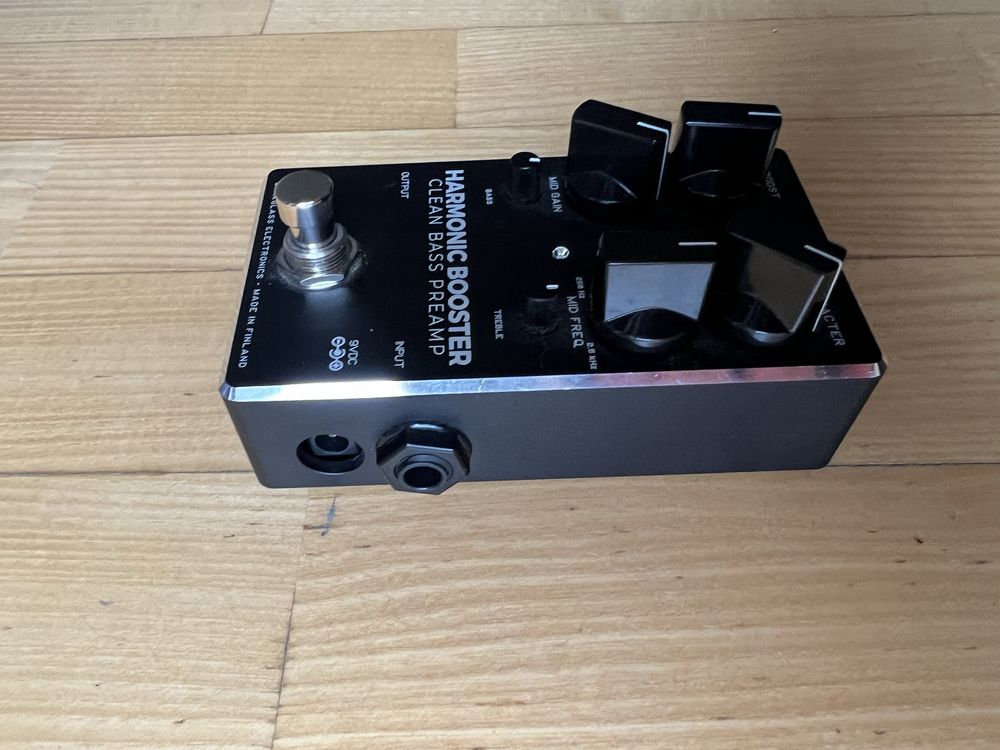 Darkglass Harnonic Booster