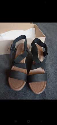 Nowe sandały na koturnie rozmiar 36 CCC Clara Barson czarne brązowe