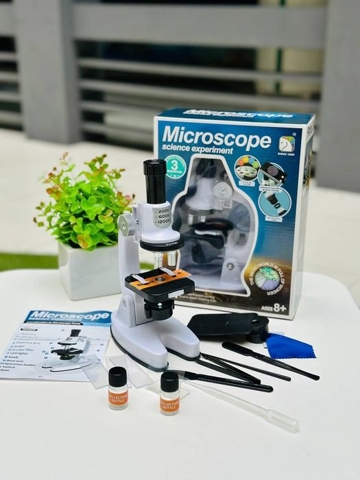 Справжній дитячий мікроскоп