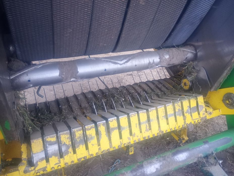 Prasa John Deere 550