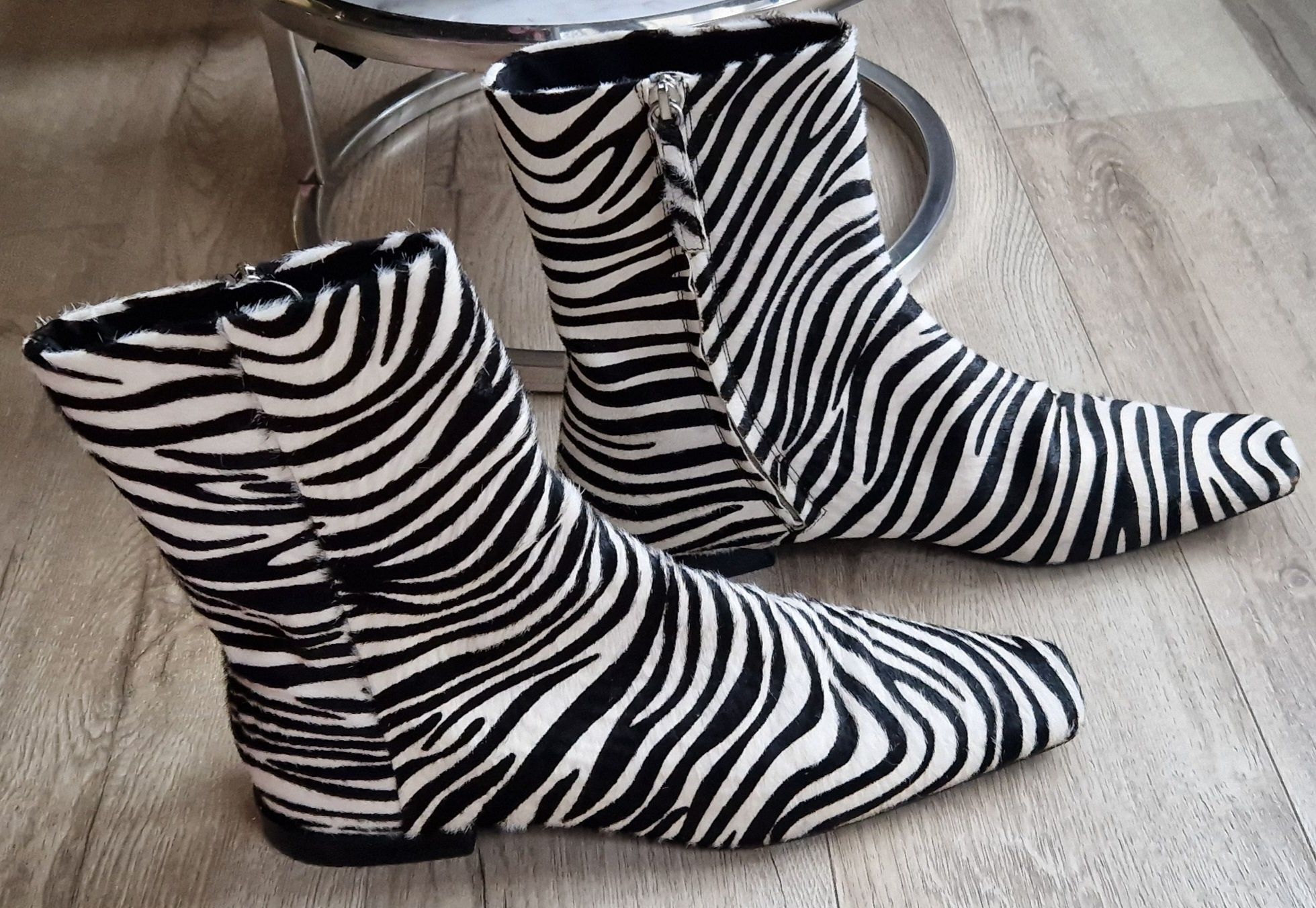 Botki buty sztyblety Zara r. 40 print zwierzęcy zebra ze skóry sierść