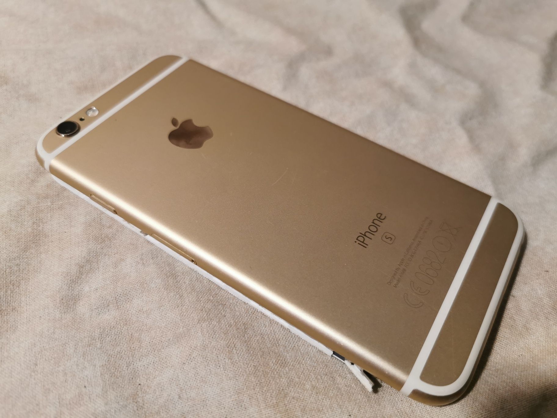 Apple iPhone 6s uszkodzony