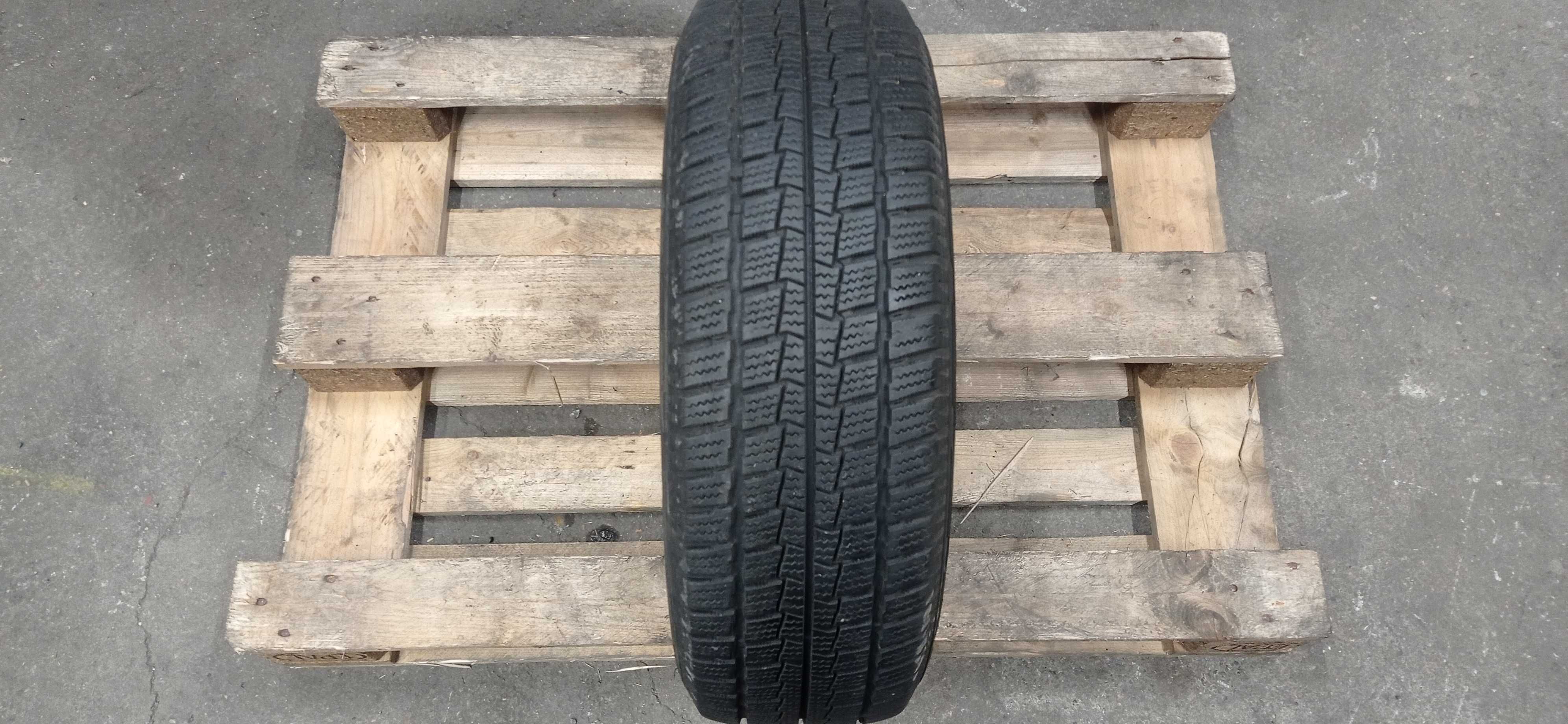 Opona zimowa Hankook 205/60R16C