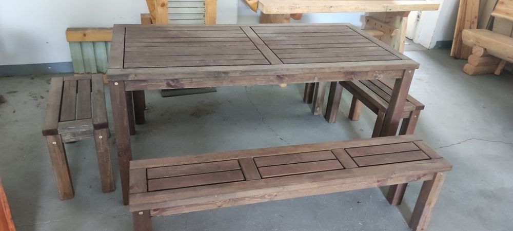Stół i ławki i ławeczki, meble ogrodowe
