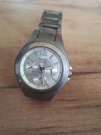 Zegarek Casio tytan