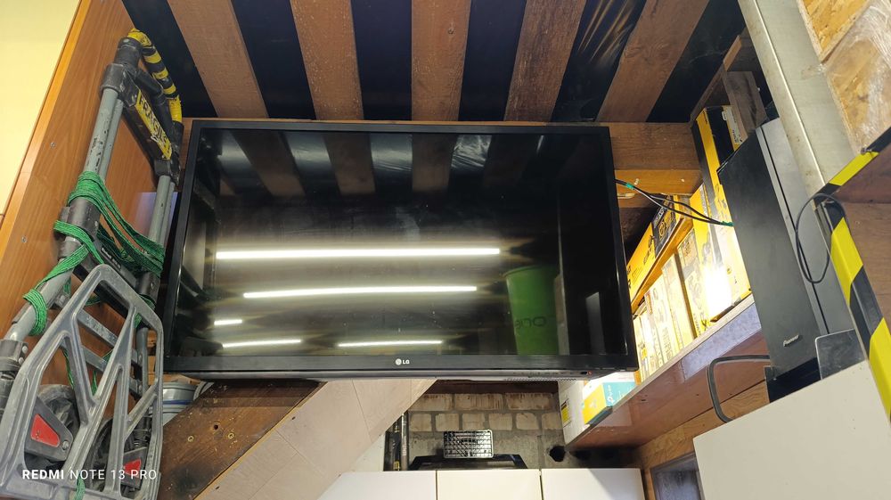 Продам Большой Плазменный Телевизор LG 42LM620S  , диагональ 42  !