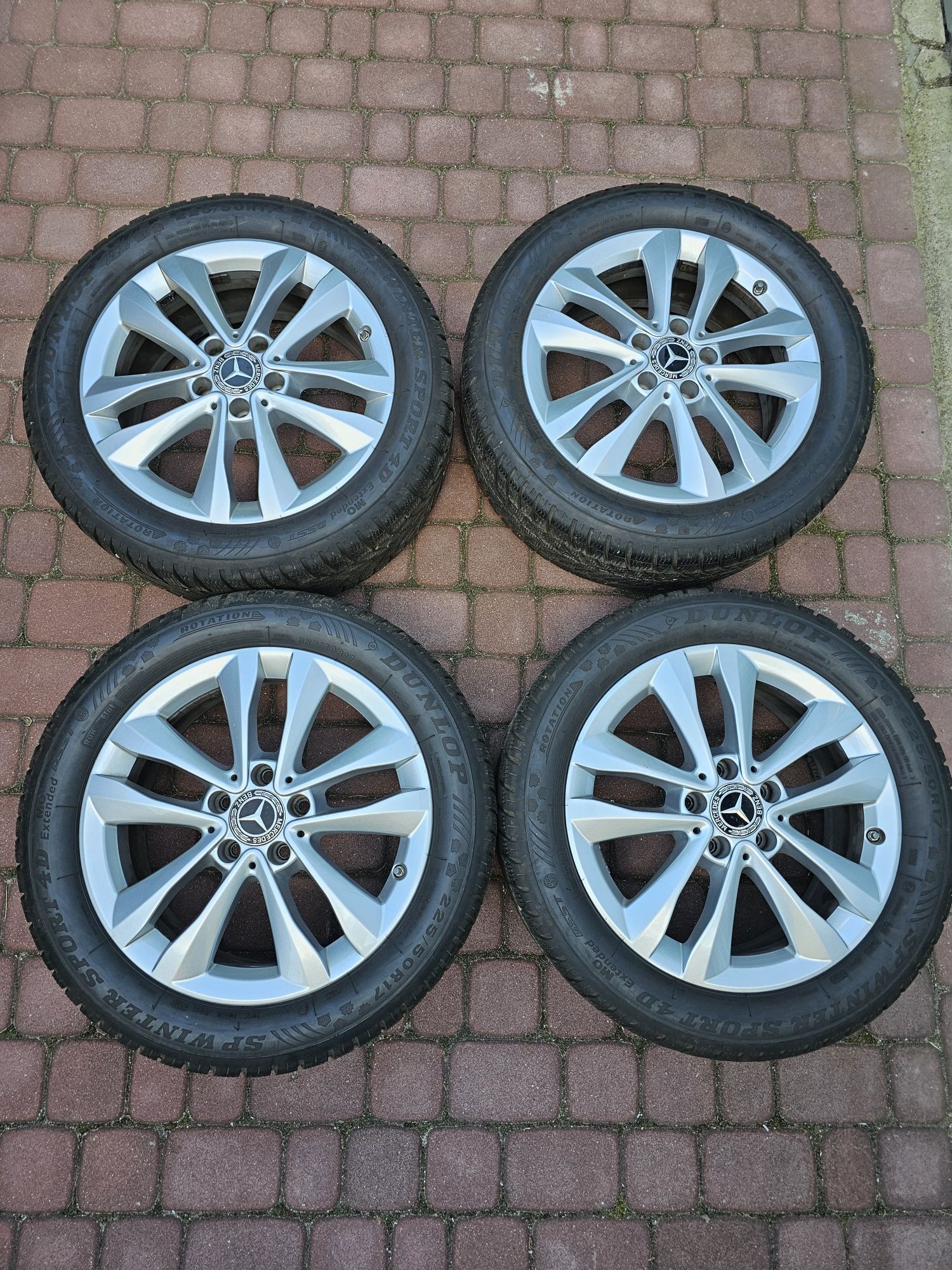 Koła Mercedes 225/50/17 zimowe