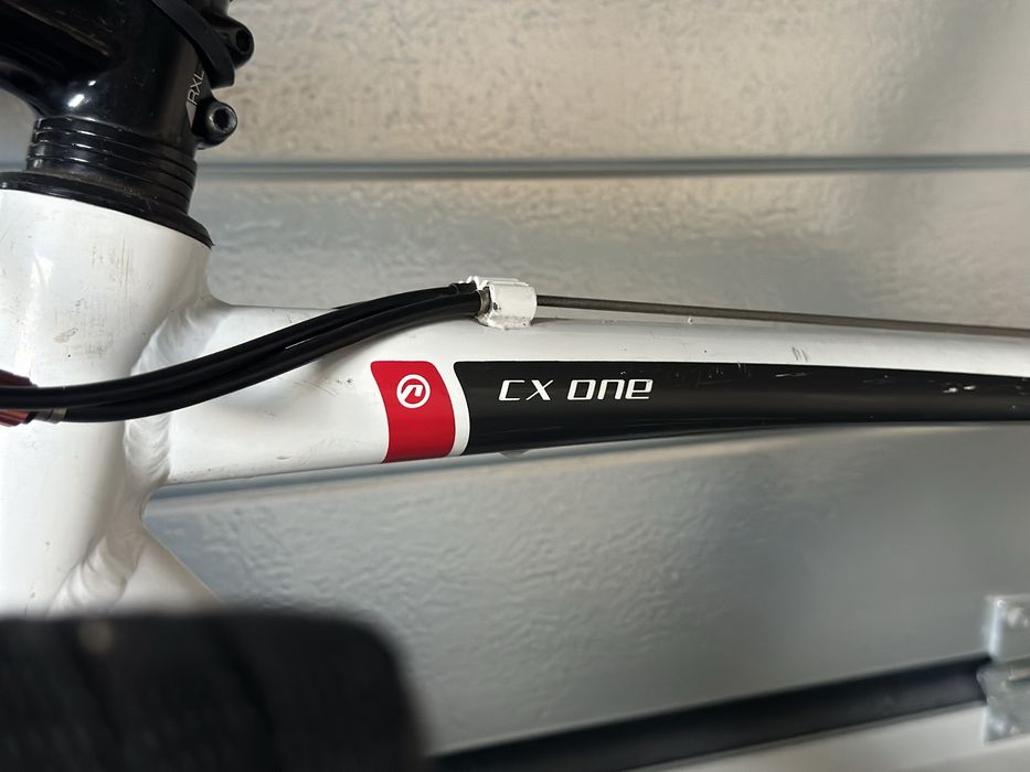 Gravel- Szosa Accent CX One romziar L + gratisy