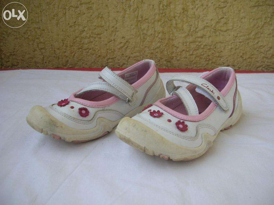 Półbuty dziewczęce Clarks Active Air rozmiar 9,5 F, dł wkładki 17,5 cm
