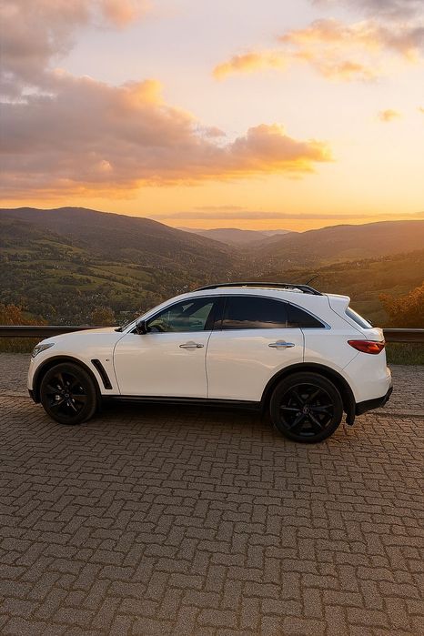 Infiniti Q70 Infiniti QX70 S 3.7 S 4x4 Super stan Zamiana