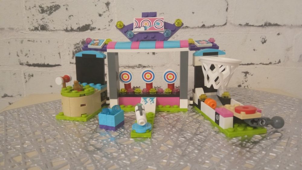 LEGO friends wesołe miasteczko