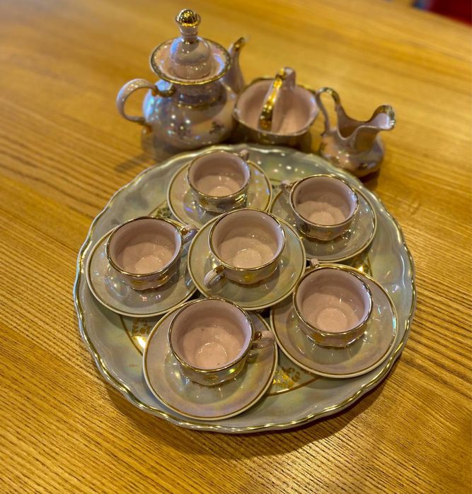 Сервиз форфоровый,кофейный