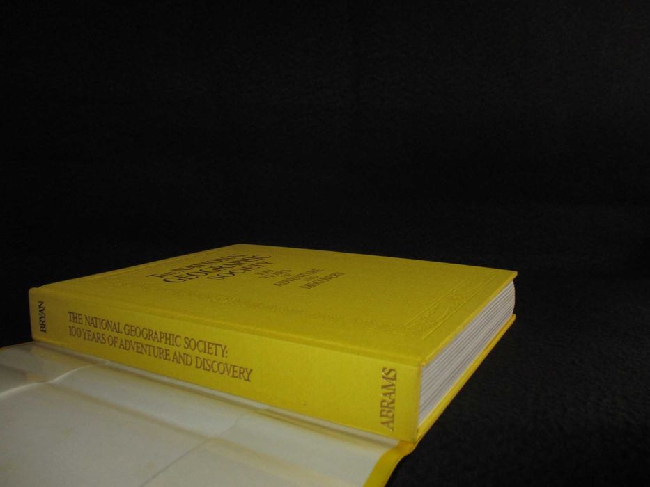 Livro The National Geographic Society 100 Years of Adventure Discovery