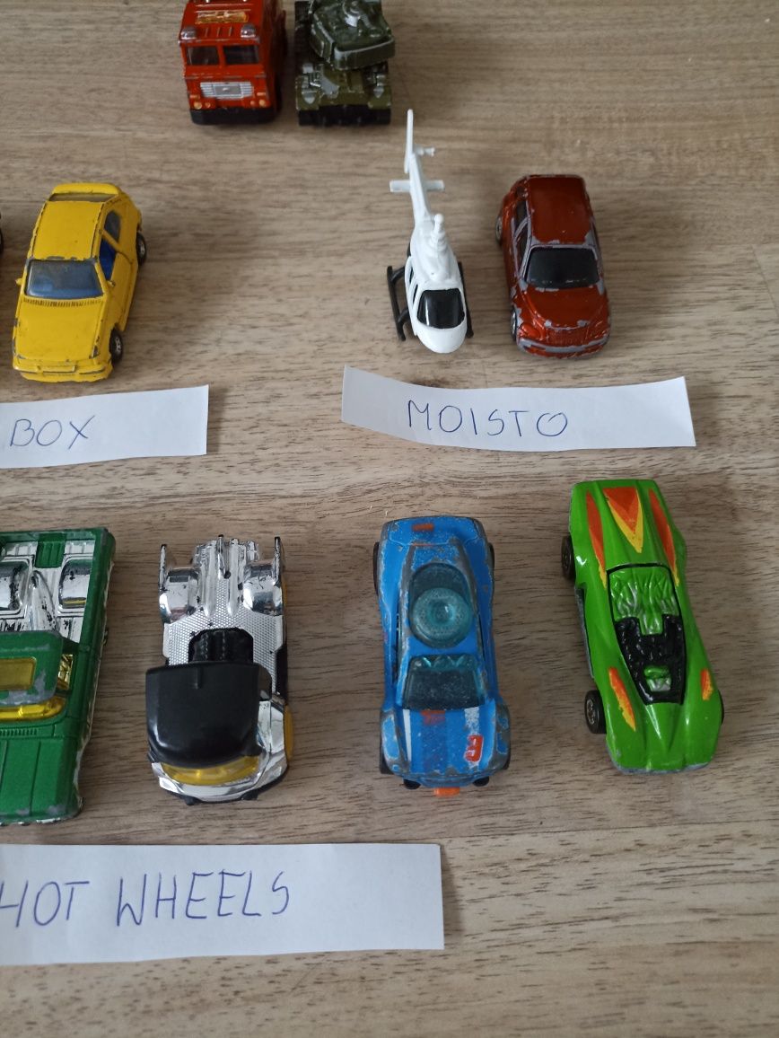 Resoraki hot Wheels  moisto  matchbox