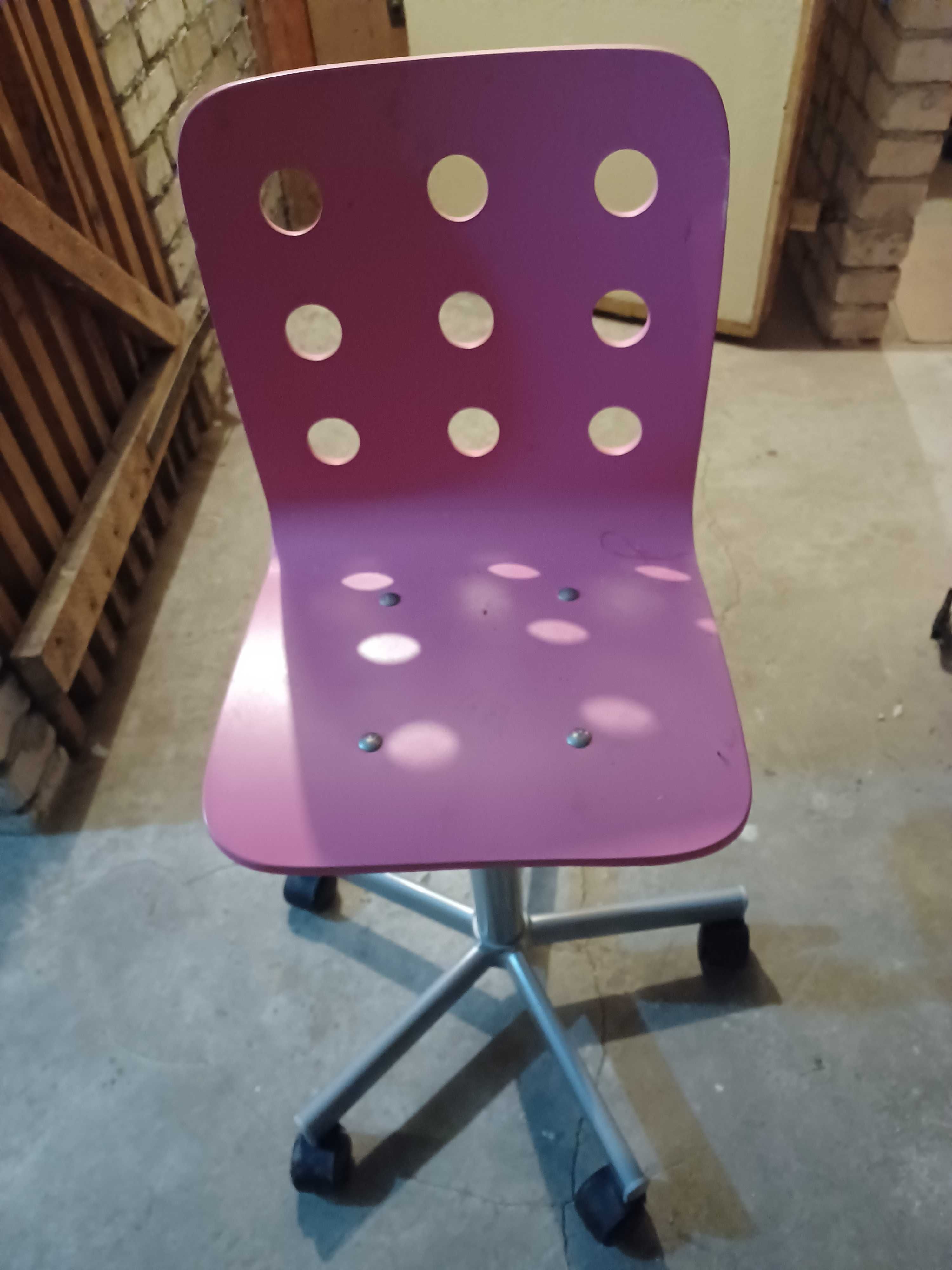 Krzeselko dziecięce