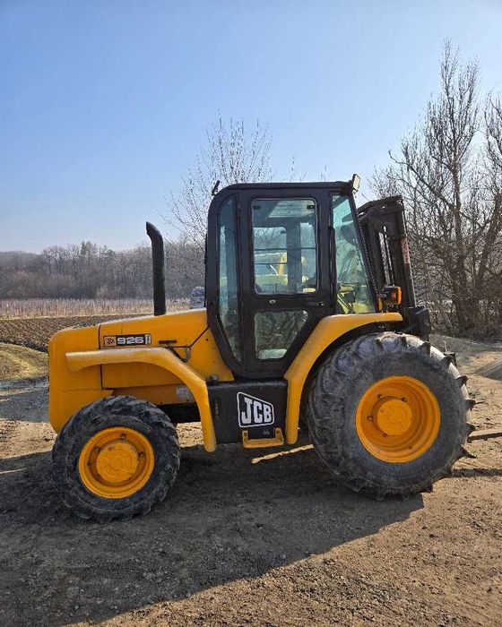 Wózek widłowy terenowy JCB 926 z UDT wolny skok wideł