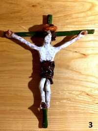 Vendo 4 crucifixos em terracota