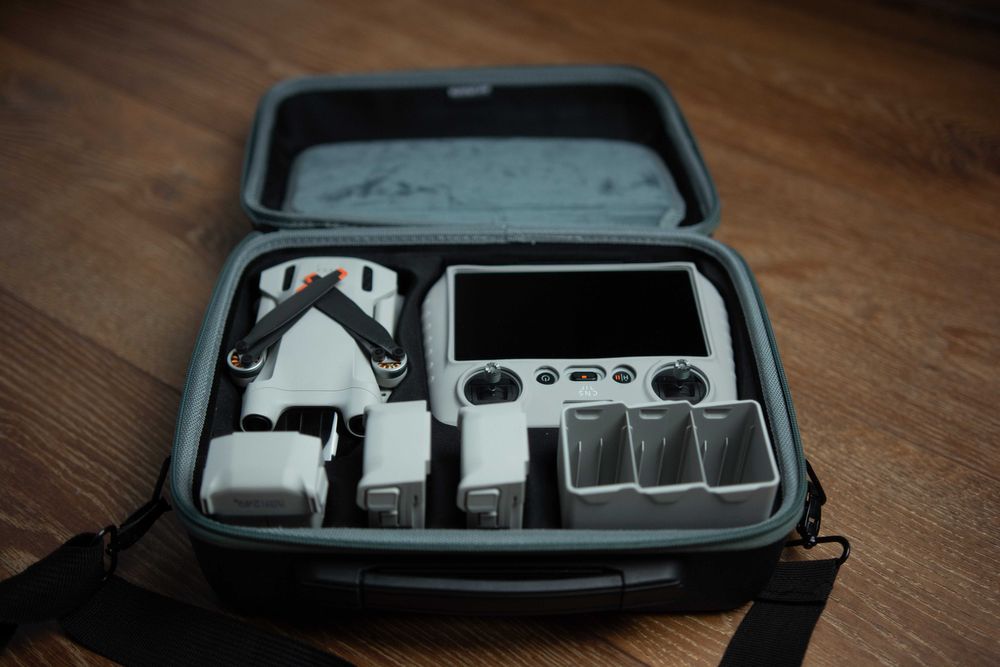 Dron DJI Mavic Mini 3 Pro Fly More  Kit z DJI RC
