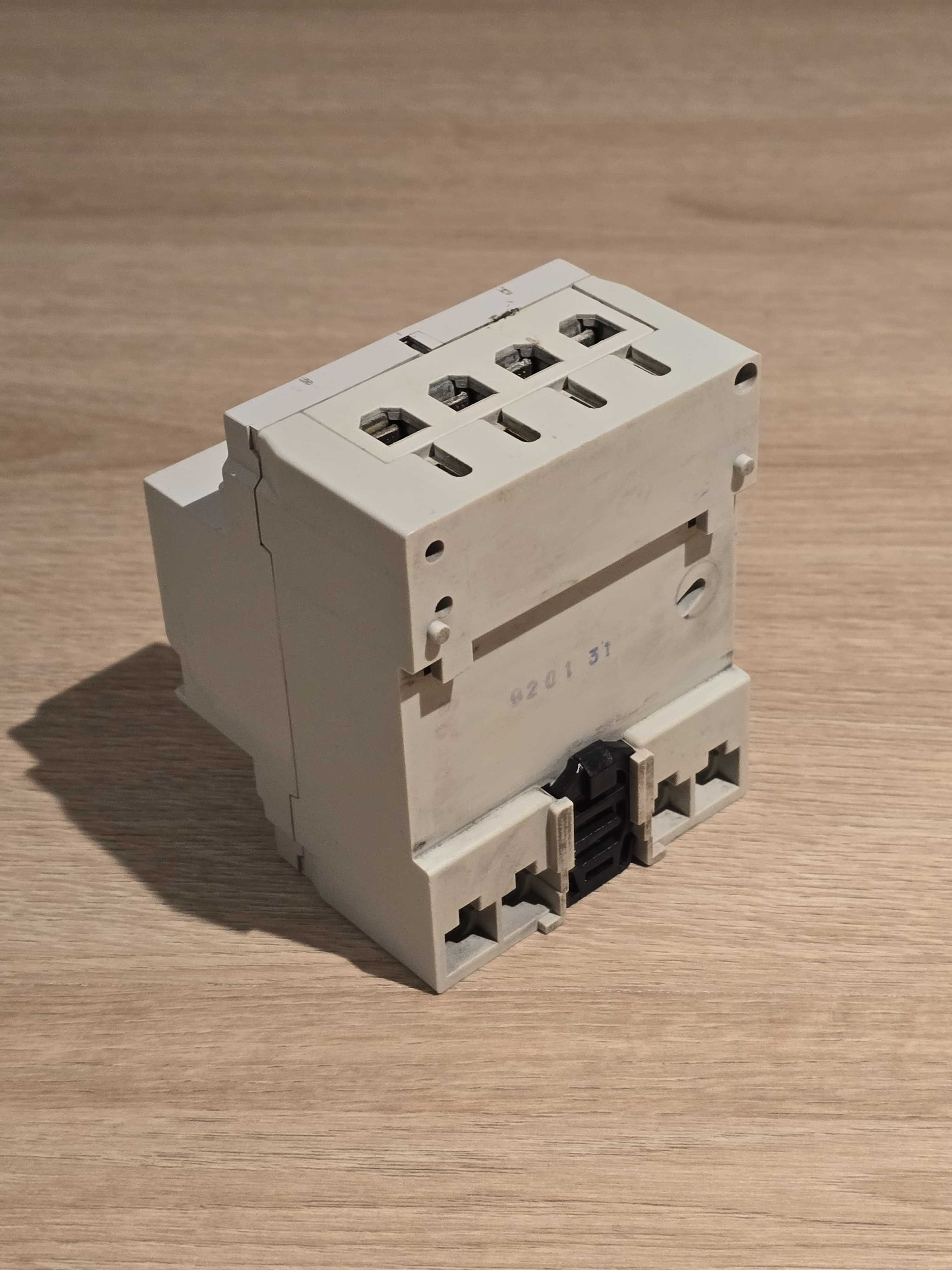 Interruptor Diferencial Lemag 40A/30mA 4 Polos 220v/380v