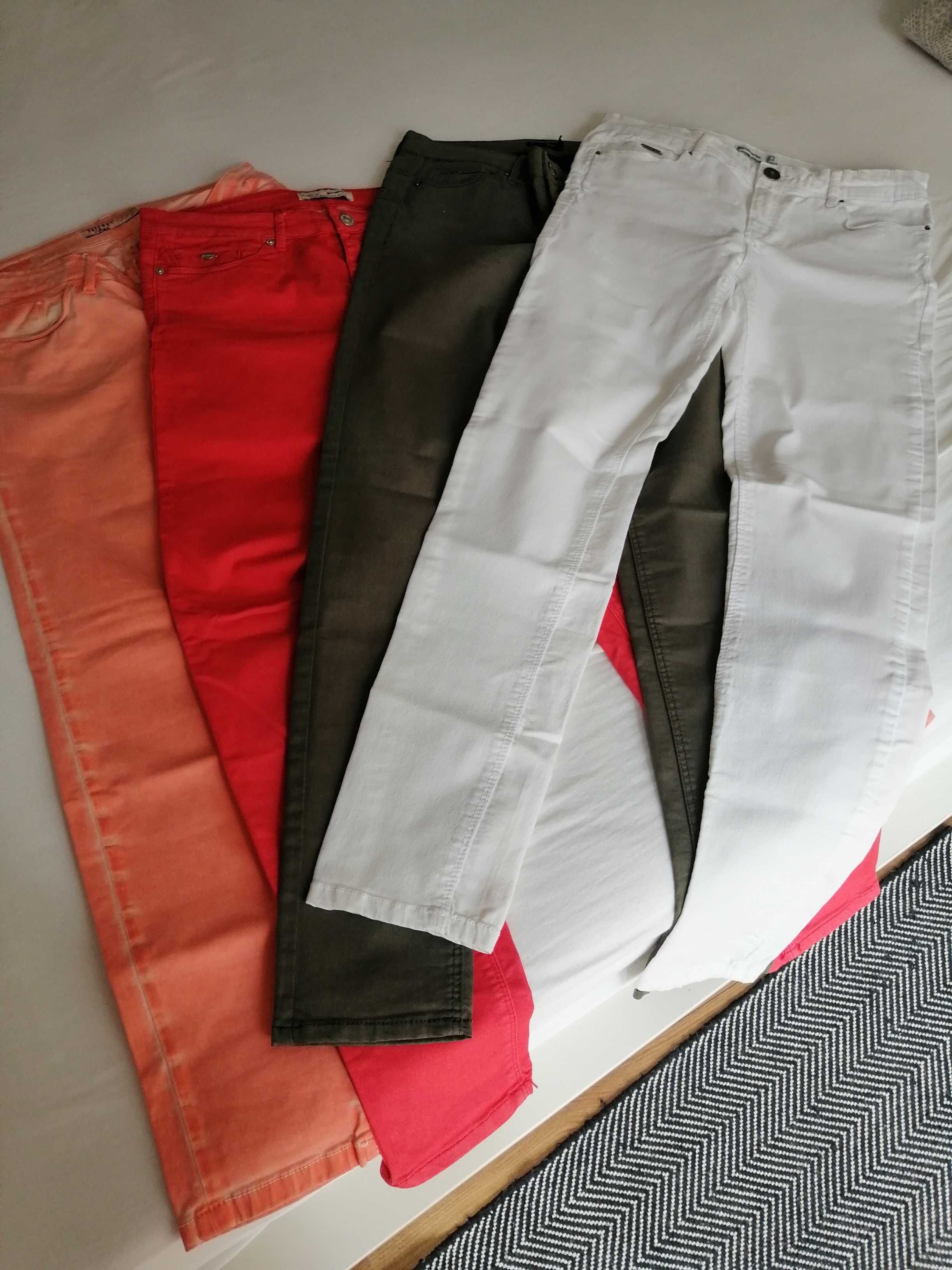 Conjunto de 4 pares de calças