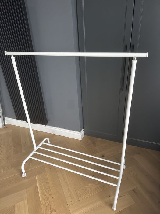 Wieszak stojak na ubrania