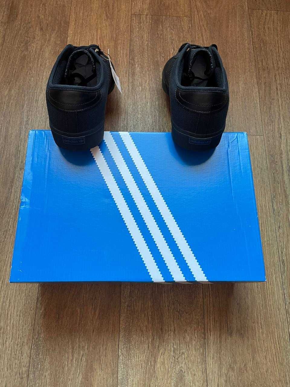 Кросівки Adidas Originals Seeley XT р.47 (13US) устілка 31см.