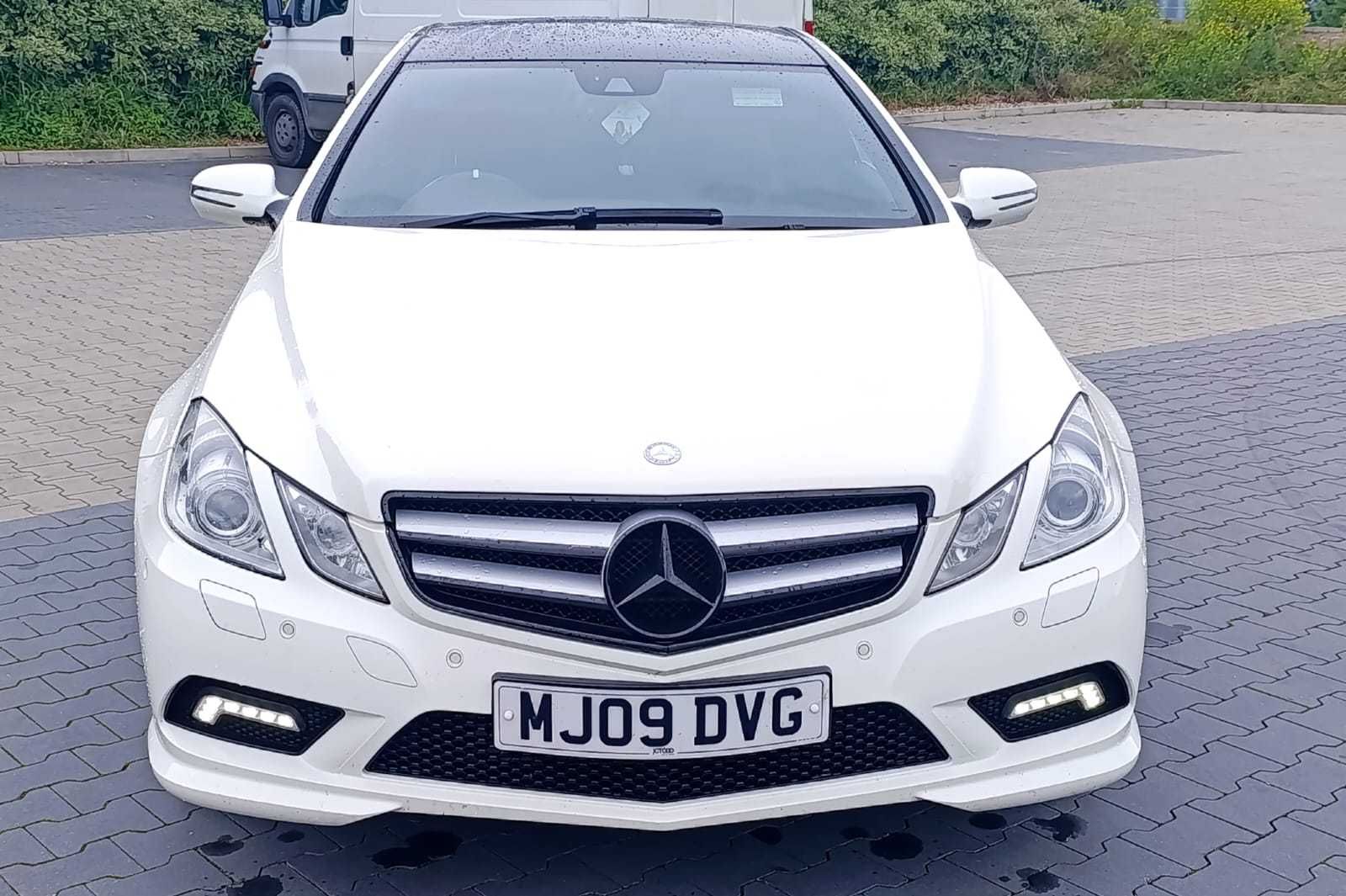 Anglik Mercedesa E w207 coupe AMG 350d 3.0 V6 231KM automat 2009r