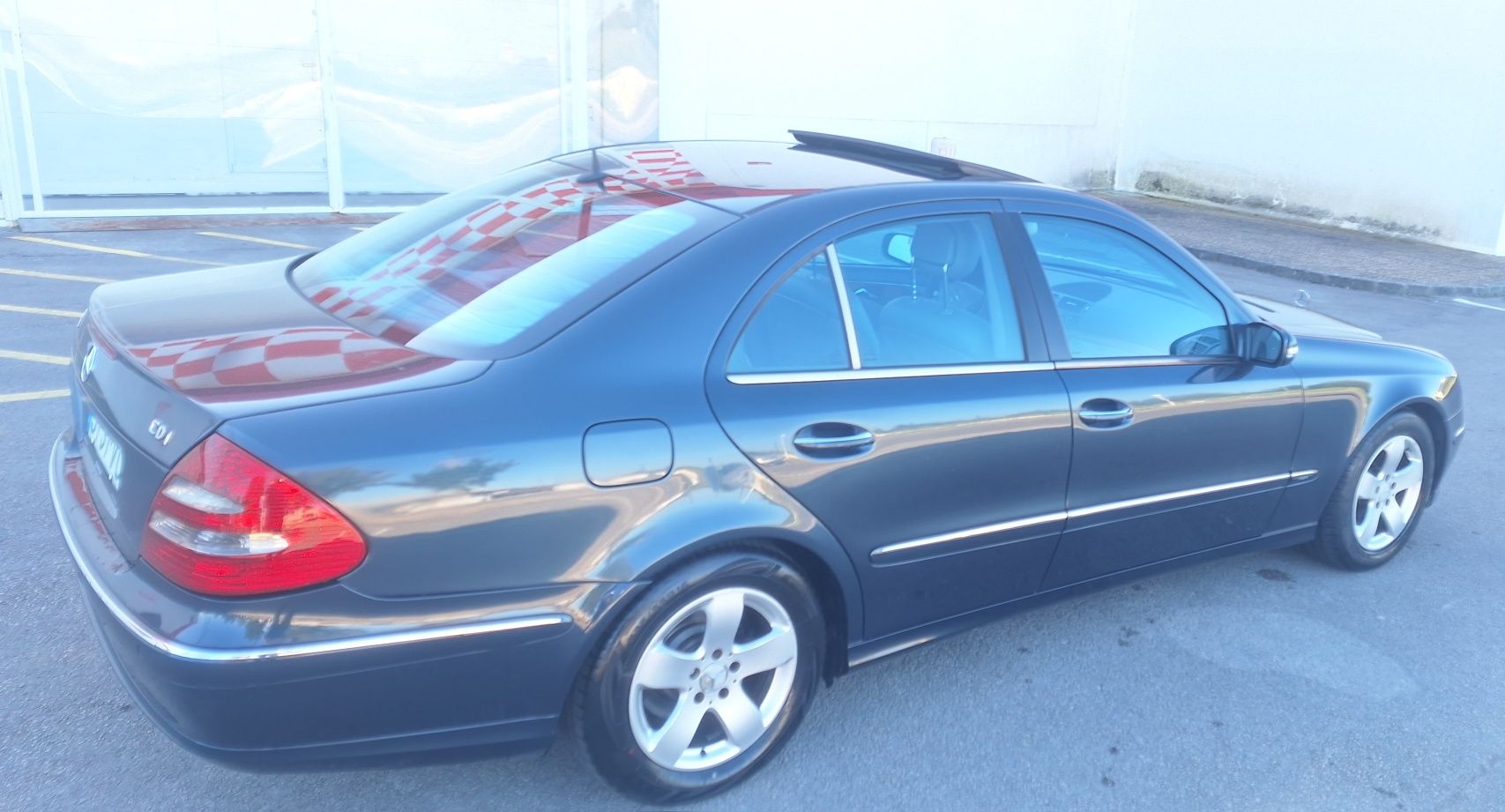 Mercedes Benz E270 CDI Avantgarde 06/2003