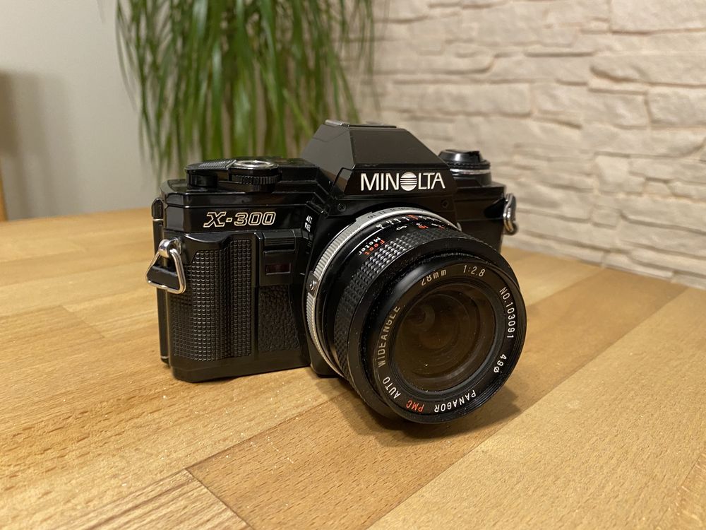 Minolta X-300 28mm f2.8 - super stan, zadbana