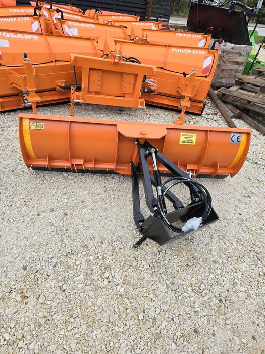 Nowy solidny pług do śniegu do t25/c330/c360 gwarancja jakości