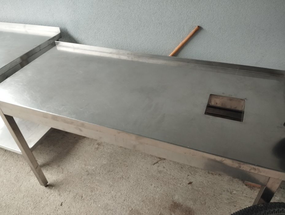 Stół gastronomiczny że zlewem